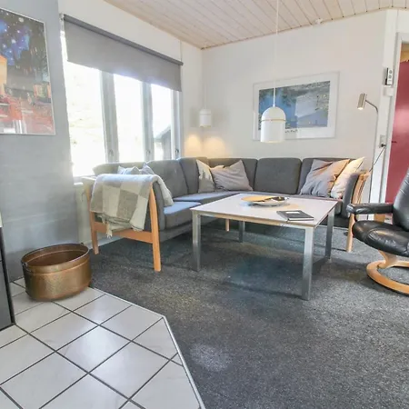 Augustine - 1-6km From The Sea By Interhome Feriehus Blåvand